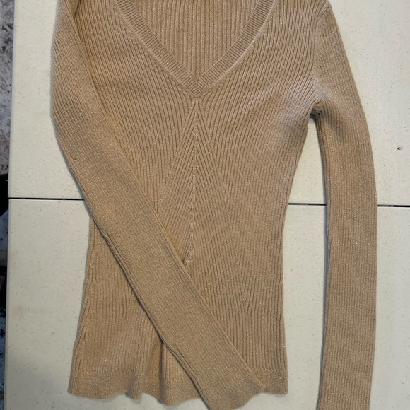 Calvin Klein Sweaters - Calvin Klein Beige with Gold Flecks Fitted V-Neck Sweater Size Snall